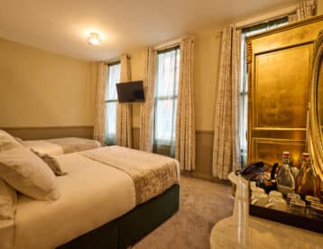 Quad Room